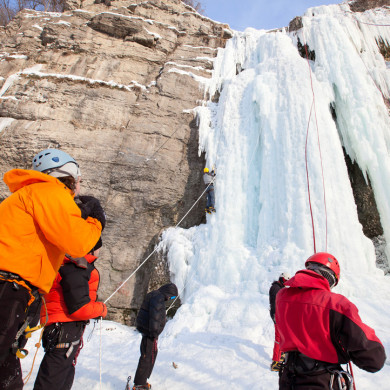 vacances sport areches cascade de glace